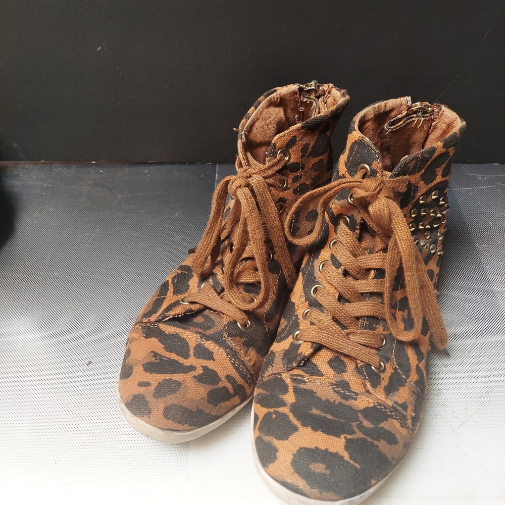 Forever 21 leopard print high top sneakers 7